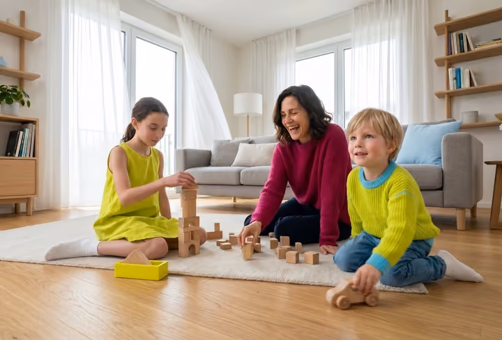 gezin is thuis aan het spelen