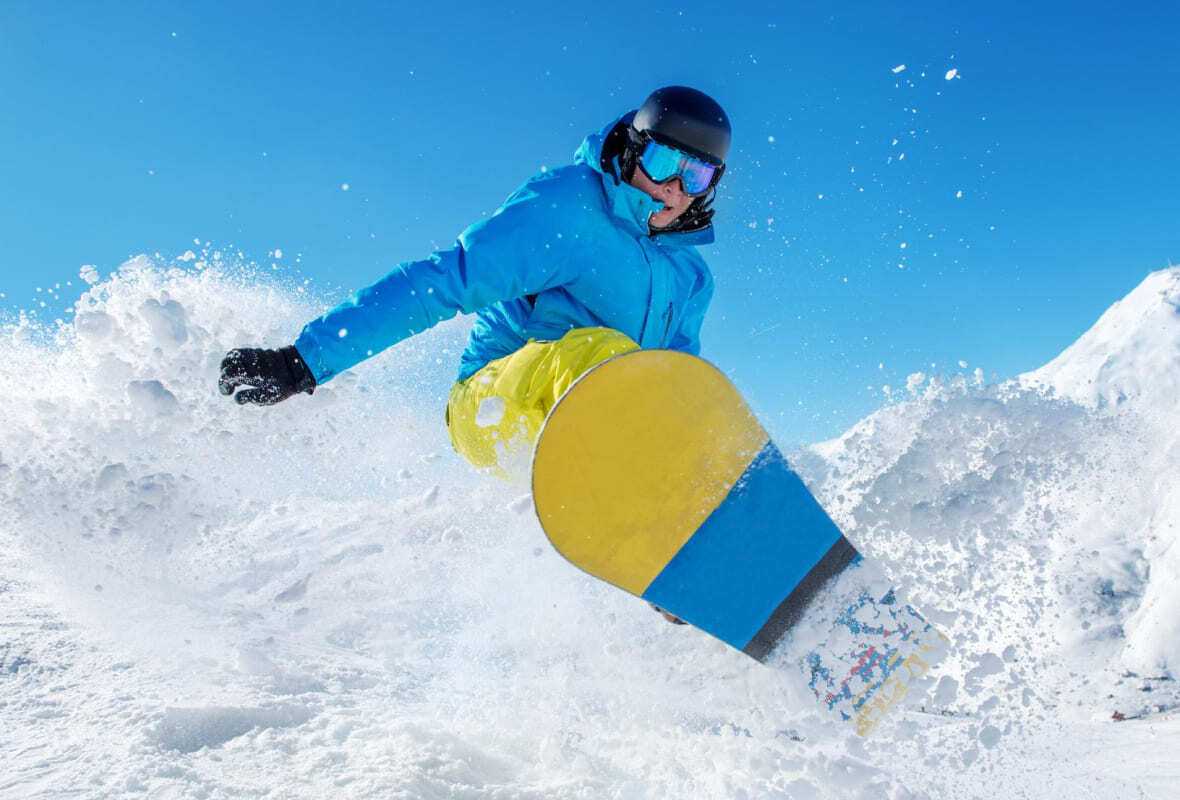 Snowboarder in de sneeuw