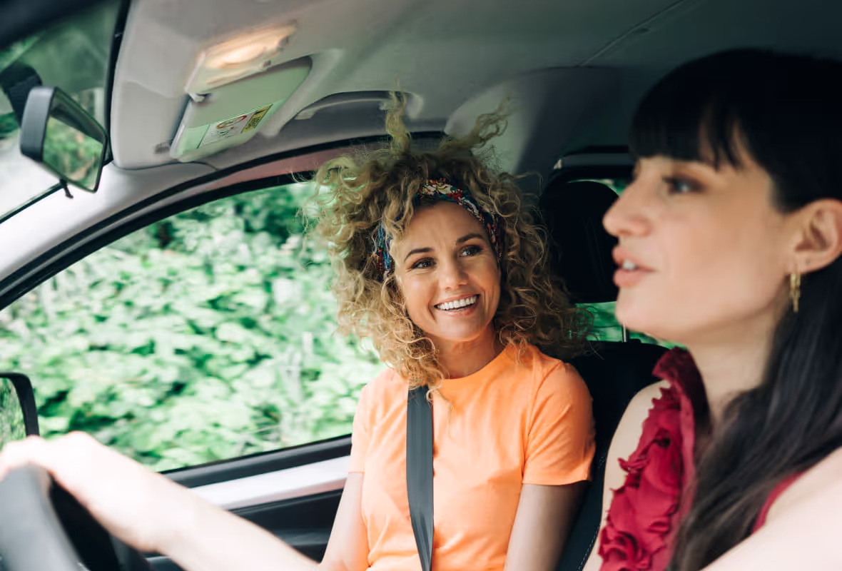 Vrouwen in auto